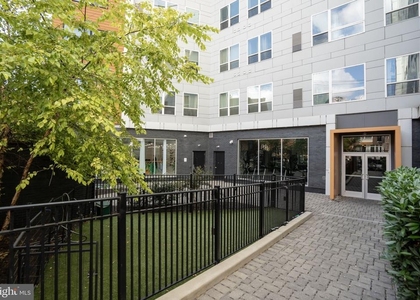2110 E Norris Street - Photo 1