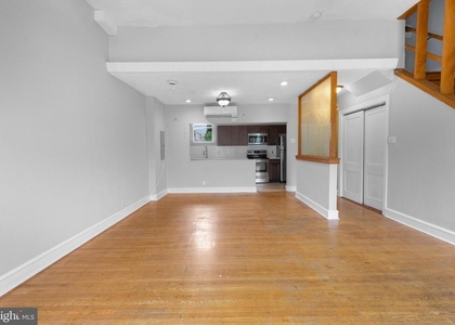 707 W Girard Avenue - Photo 1