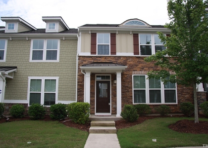 1013 Semora Lane - Photo 1