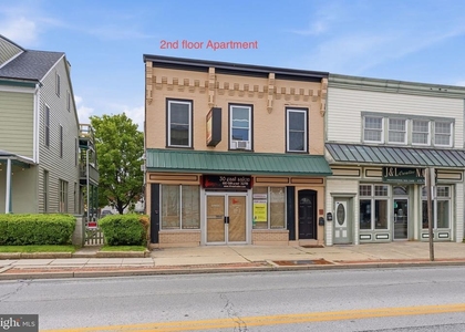 134 E Lancaster Avenue - Photo 1