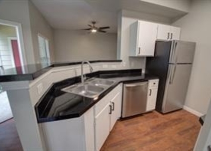 2320 Gracy Farms Ln, 514 - Photo 1