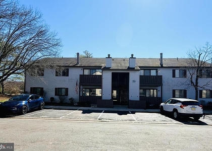 1008 Lindsey Court - Photo 1