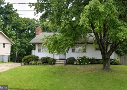 3131 82nd - Photo 1