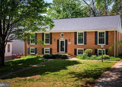 7513 Sebago Road - Photo 1