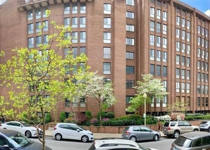1280 21st Street Nw - Photo 1