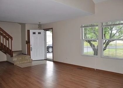 101 S Oakhurst Drive - Photo 1