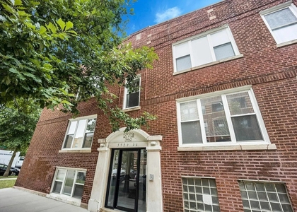 3916 W Altgeld Street - Photo 1