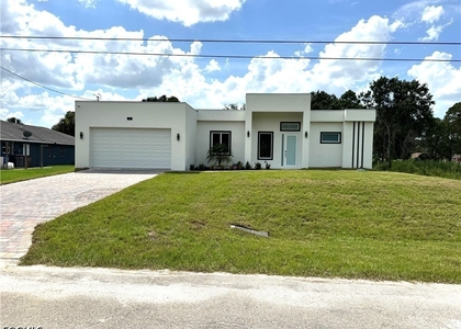 515 Broadway Avenue - Photo 1