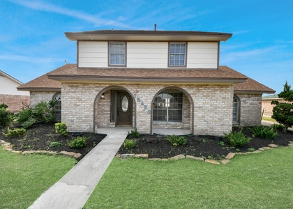 15423 Ridingwood Drive - Photo 1
