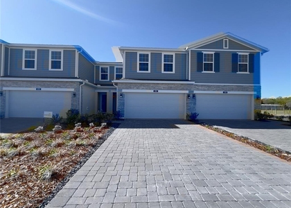 490 Thompson Village Avenue - Photo 1