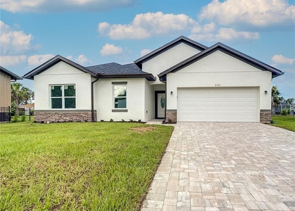 14210 Luxo Avenue - Photo 1