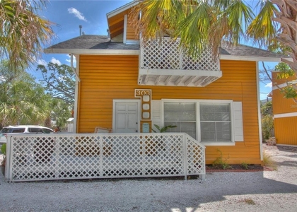 303 S Osprey Avenue - Photo 1