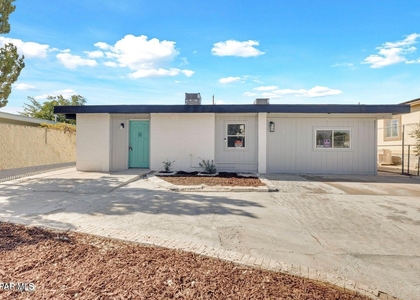 8827 Mount Elbert Drive - Photo 1