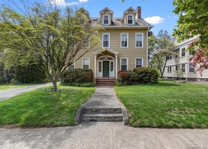 842 Edgewood Avenue - Photo 1