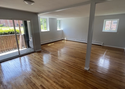492 Fountain Street - Photo 1