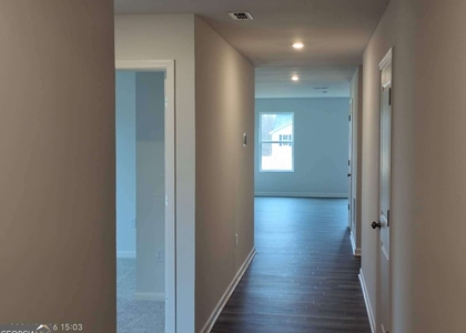556 Pemberton Street - Photo 1