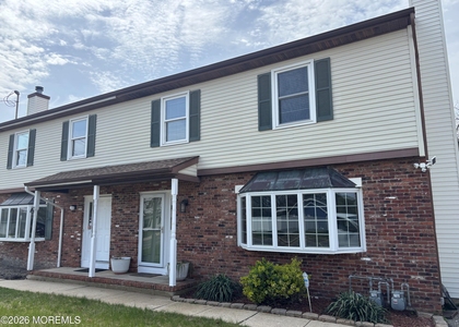 148 Bayshore Drive - Photo 1