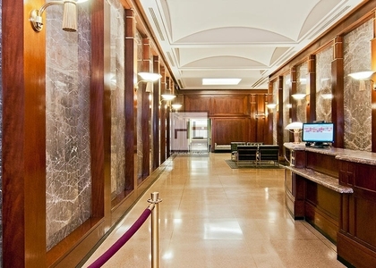 Wall Street - Photo 1