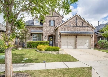 851 Forest Street - Photo 1