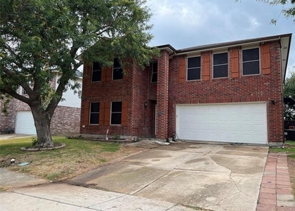 2216 Chestnut Drive - Photo 1