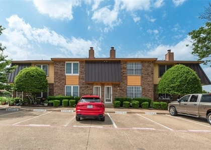 1013 Parkway Terrace - Photo 1