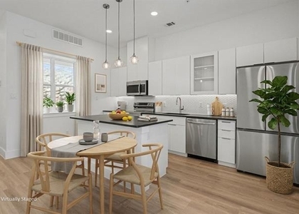 2217 N Fitzhugh Avenue - Photo 1