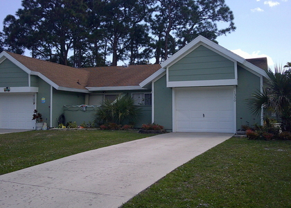 1350 Se La Haven Court - Photo 1