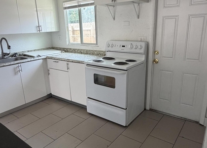 116 Nw 28th Avenue - Photo 1