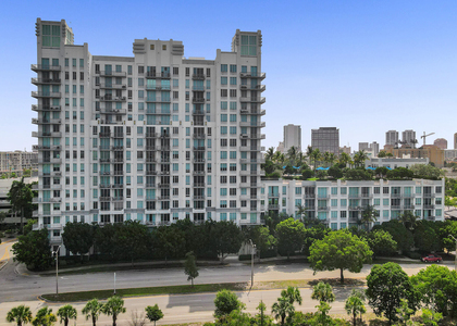 300 S Australian Avenue - Photo 1