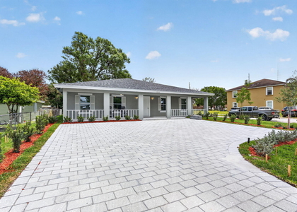2206 S 34th Street - Photo 1