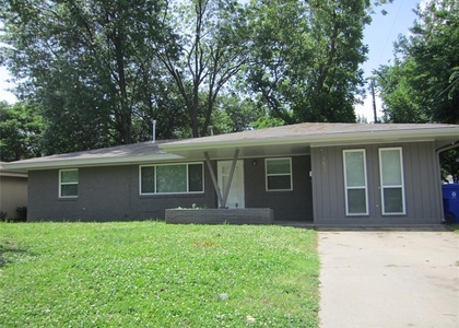 1530 Melrose Drive - Photo 1