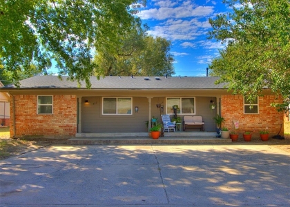 820 Russell Circle - Photo 1