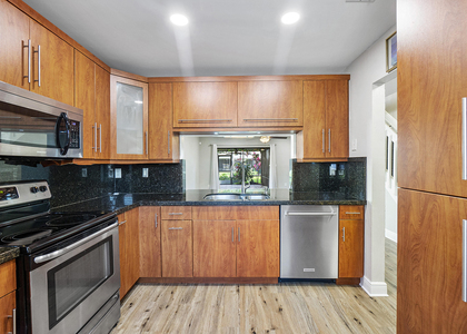 10723 Nw 10th Street - Photo 1