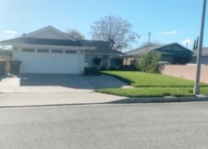 12610 Maryvine - Photo 1