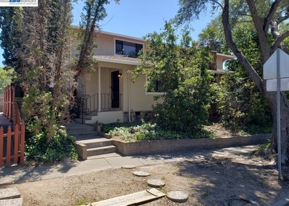 342 Washington Blvd - Photo 1