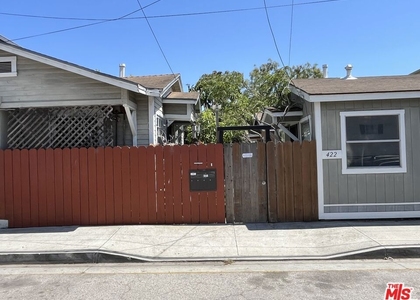424 N Venice Boulevard - Photo 1