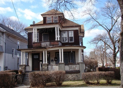 10 Worrall Avenue - Photo 1
