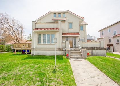 136 E Olive Street - Photo 1