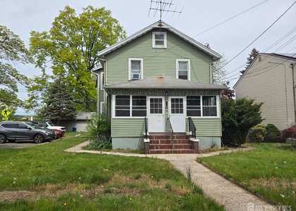 138 Hamilton Boulevard - Photo 1