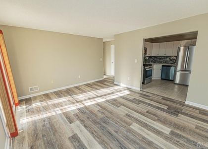 142 Darwin Lane - Photo 1