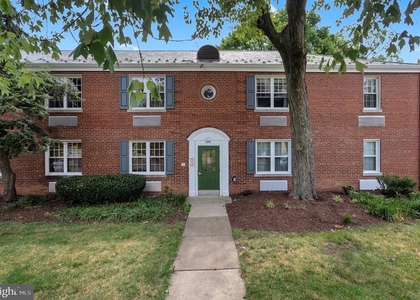 3201 Commonwealth Avenue - Photo 1