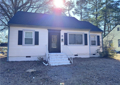 307 Hawthorne Drive - Photo 1