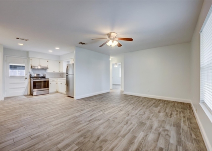 2701 St Edwards Cres - Photo 1