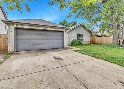 908 Dogwood Trl - Photo 1