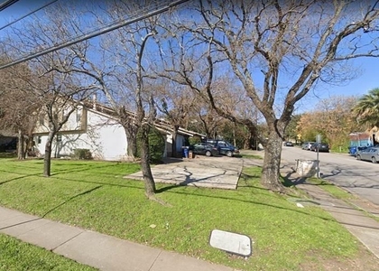 3000 S 1st St - Photo 1