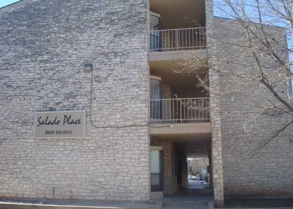 2604 Salado St - Photo 1