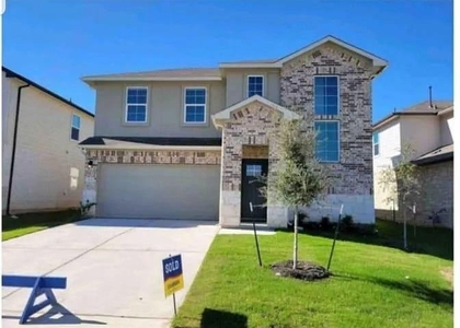 204 Brooklyn Dr - Photo 1