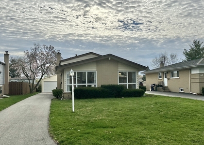 1243 S Mitchell Avenue - Photo 1