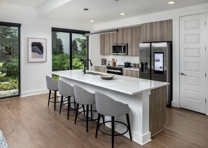 10 Tower Street Nw - Photo 1
