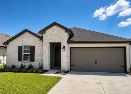 1018 Sycamore Drive - Photo 1